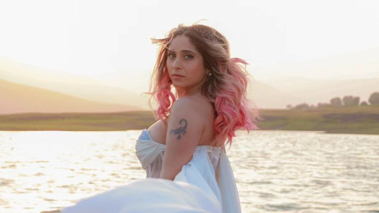 Neha Bhasin pens long note over PMDD, OCPD diagnosis; says she knew it since she was 20 (Instagram/@nehabhasin4u)