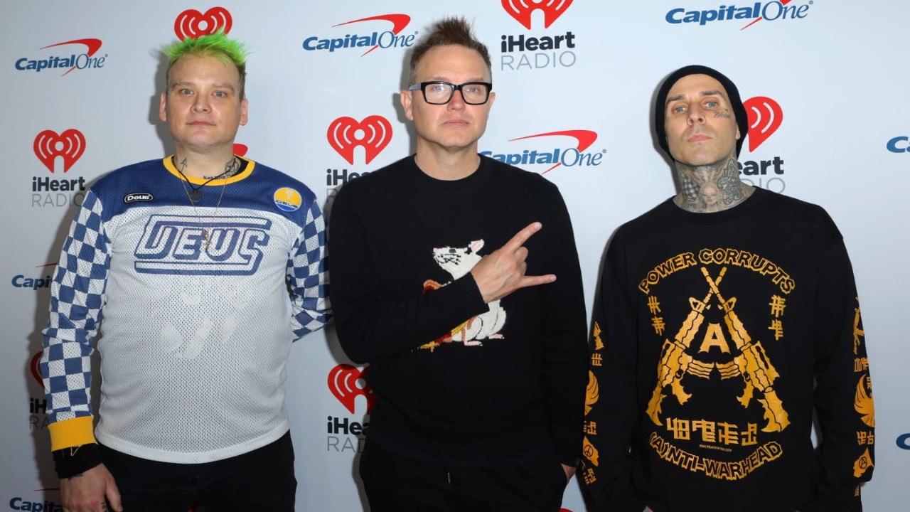 Blink-182 отменили концерты в Канзас-Сити и Сент-Луисе из-за «болезни»; Подробности здесь