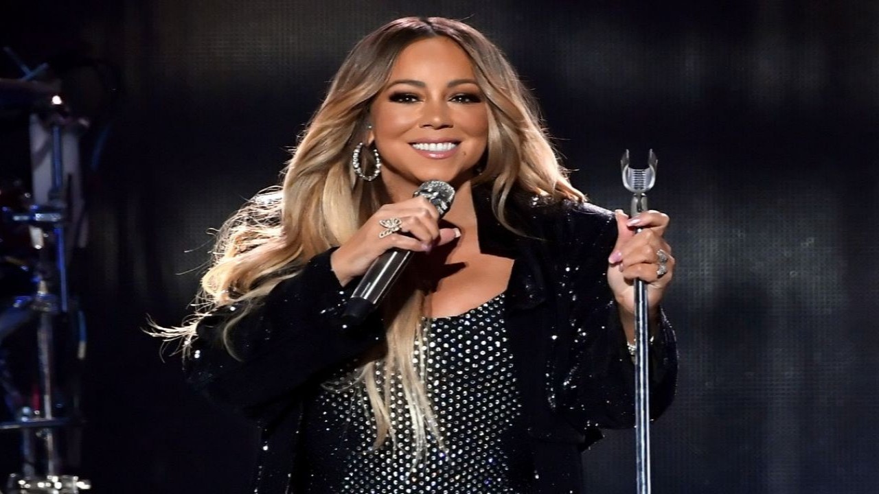 Mariah Carey 'Never Tried to Contact' Sister Alison Carey After Finding Out About Her D...