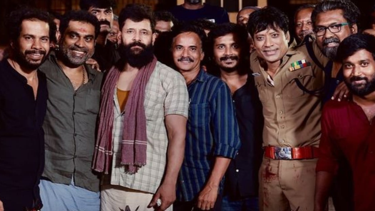 PIC: SJ Suryah lauds Chiyaan Vikram’s Veera Dheera Sooran makers for pre-climax filming