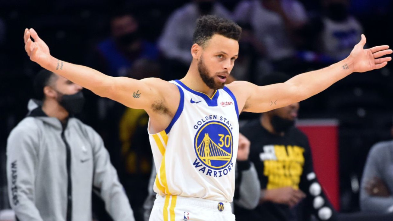 5 Highest-Paid NBA Players for 2024-25 Season After Steph Curry's 62.5 Million USD One-Year Extension