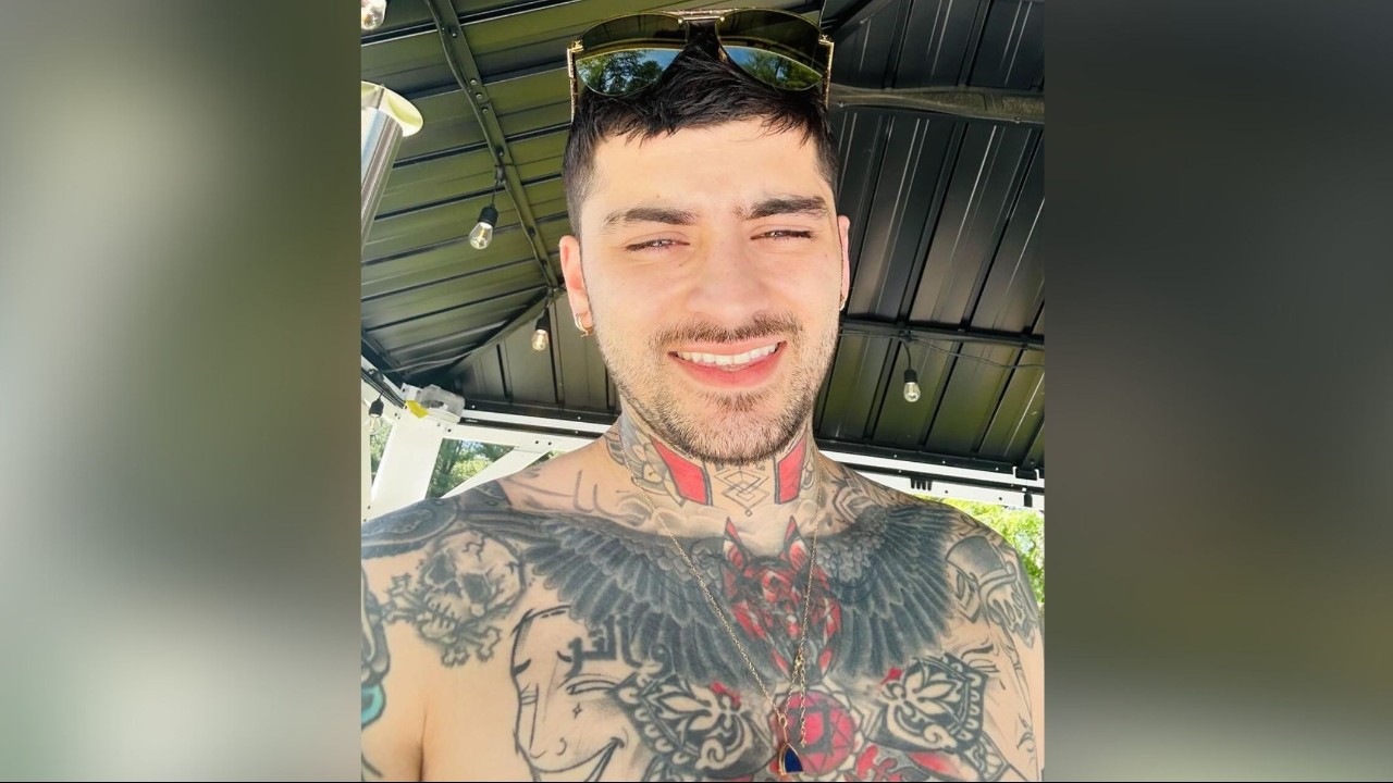 Zayn Malik Debuts New Look On Instagram As Fans Gush In Comments 