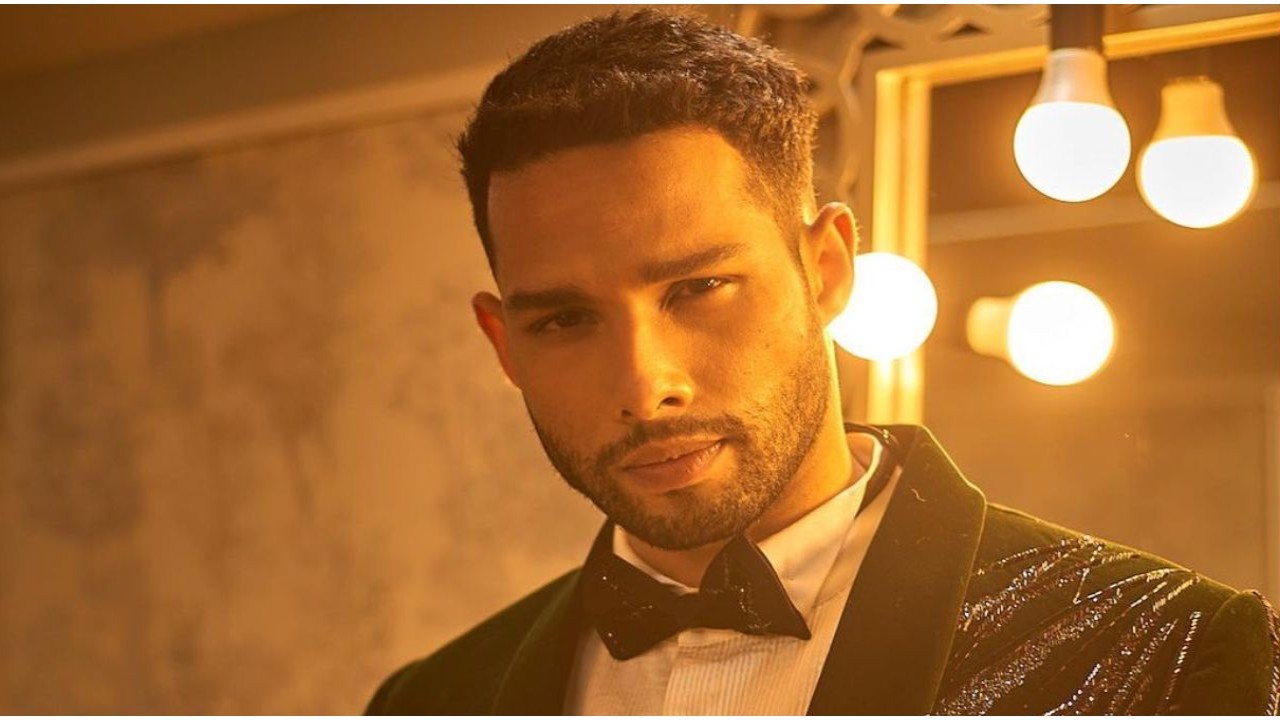 Yudhra: Siddhant Chaturvedi recalls how learning intimacy for Gehraiyaan helped him in latest film; Find more