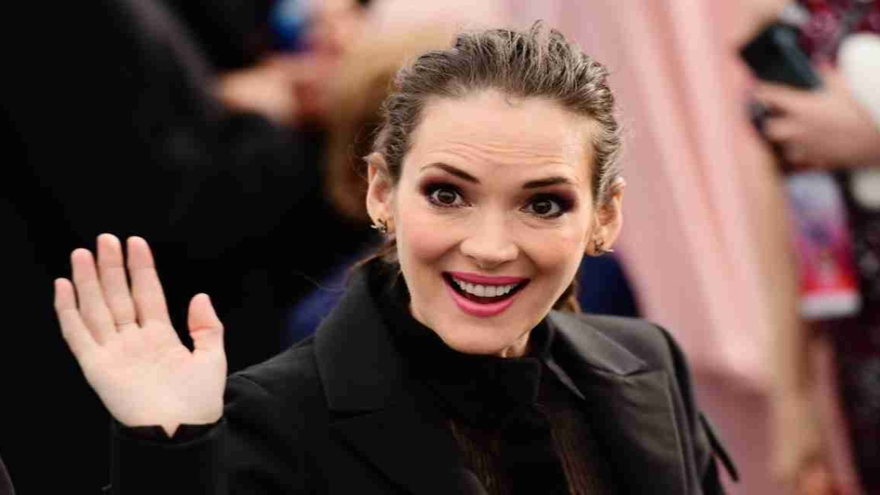 Winona Ryder Reveals She’s Missed Flights Due to TSA Issues