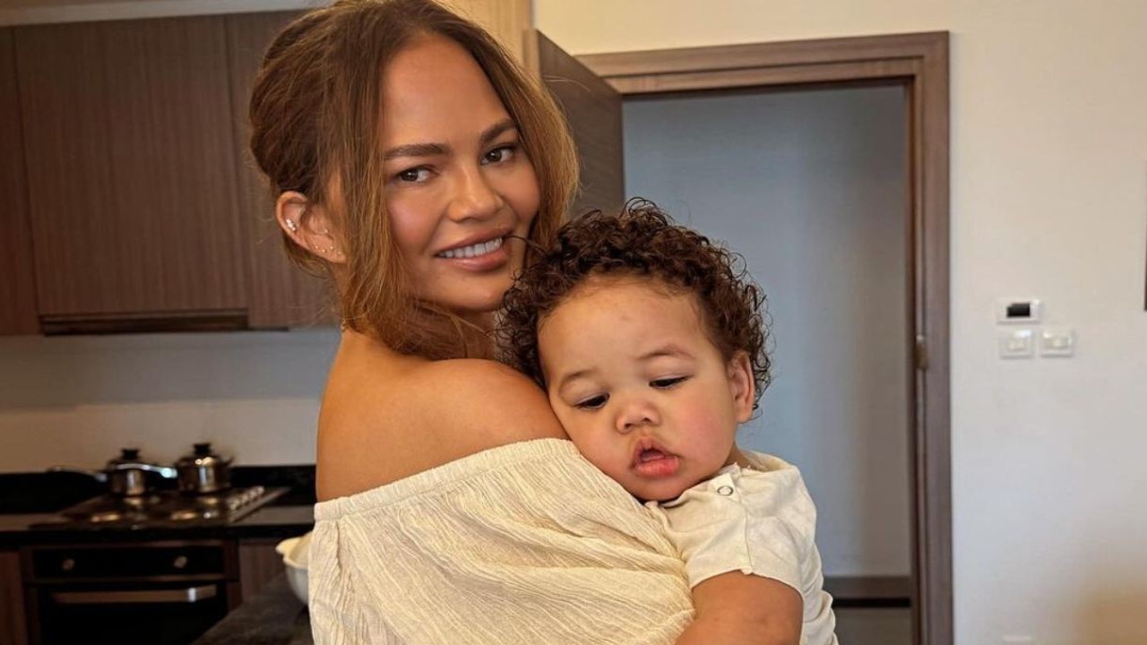 Instagram/@chrissyteigen