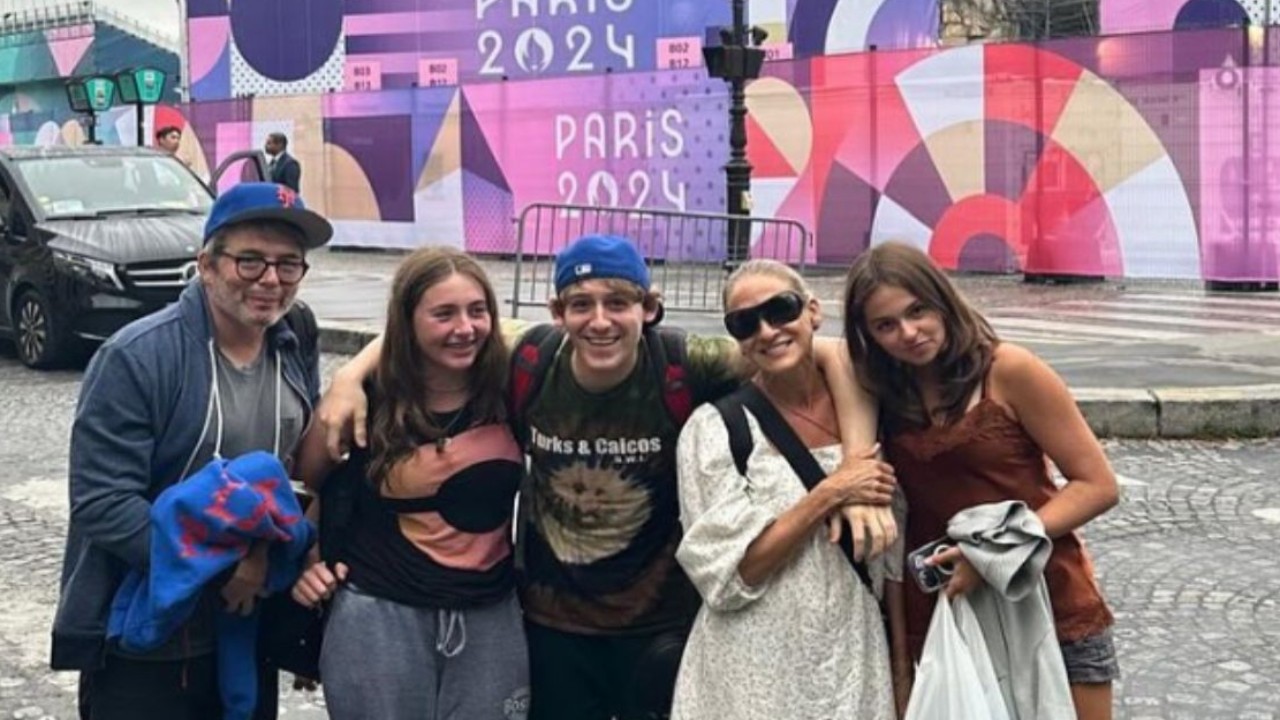 Sarah Jessica Parker Enjoys Family Time With Husband Matthew Broderick And Three Kids At 2024 Paris Olympics; Son James Shares RARE pics