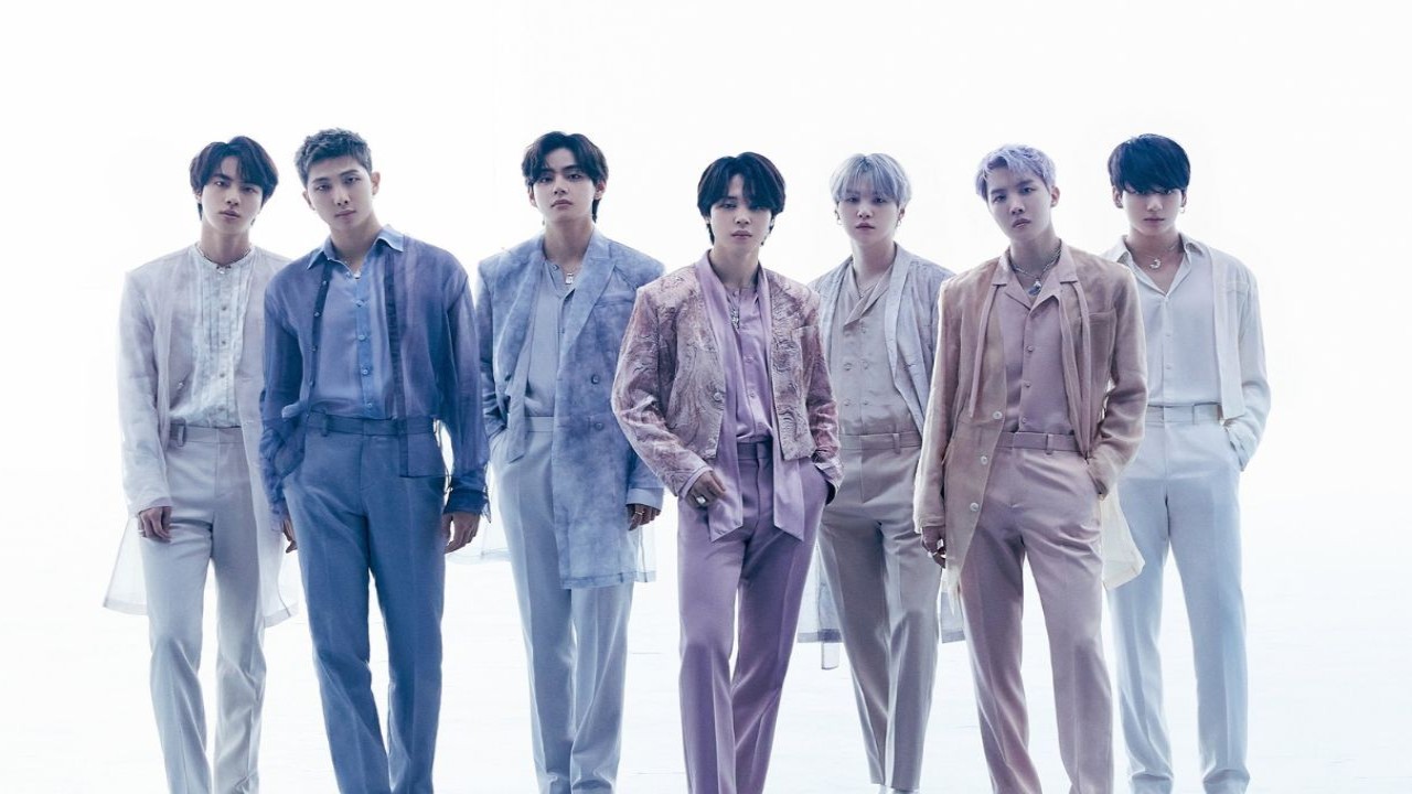 'We're seven': When BTS members gave a call to SUGA while accepting award on stage as he was recovering from surgery