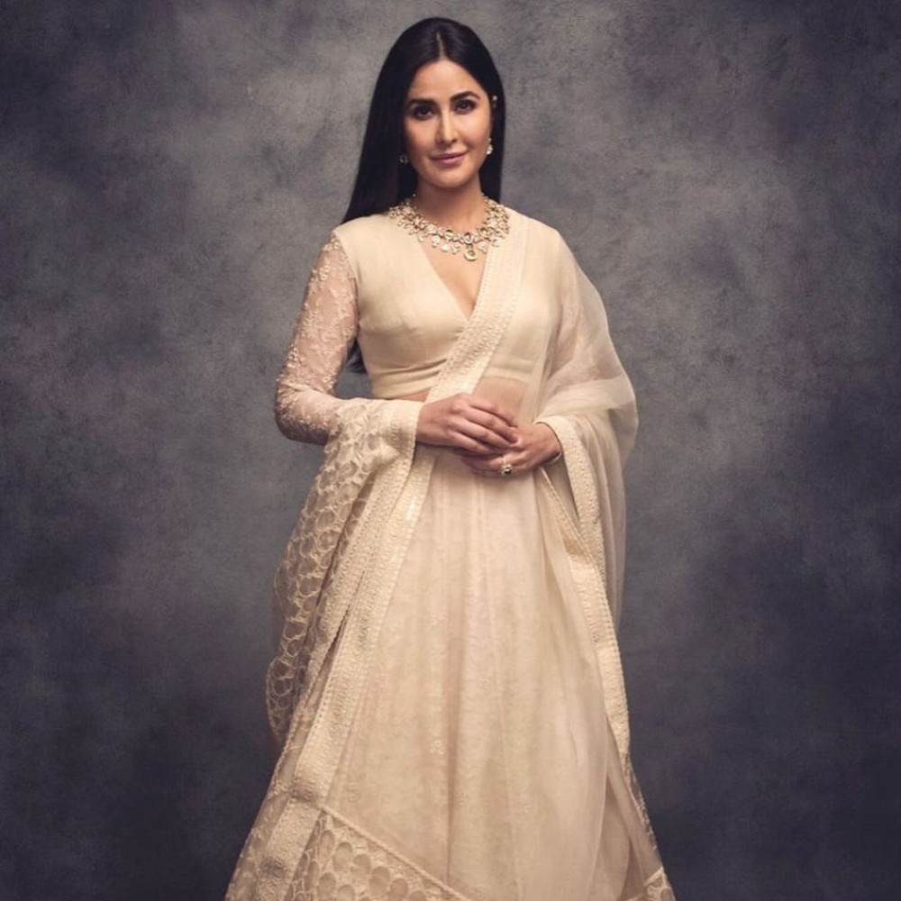 Katrina Kaif radiates grace and elegance in stunning ivory trench coat dress as she poses with fans in UNSEEN PIC from Abu Dhabi