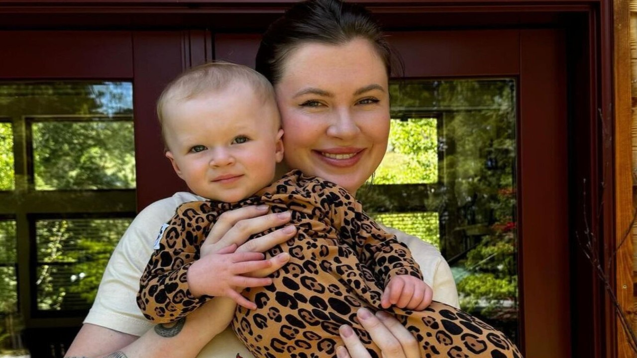 Ireland Baldwin Shares Adorable Post Of 14-Month-Old Daughter Holland Meeting Her Young...