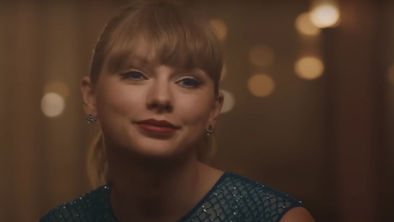 Taylor Swift Not Working On Album Re-Release, Insider Scoops