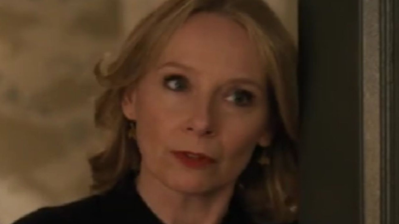 Amy Ryan (Image via YouTube/Hulu)