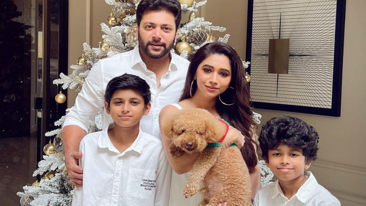 Aarti DELETES photos with Jayam Ravi and kids from Instagram as ...