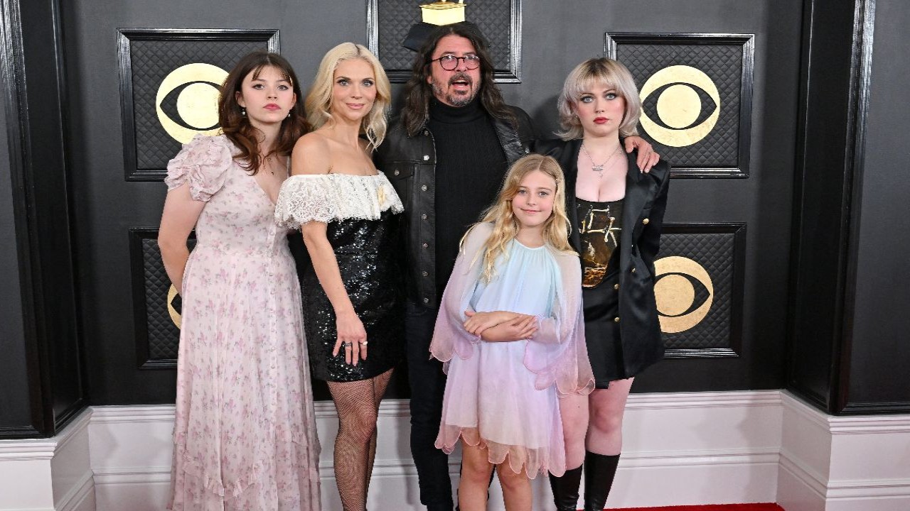 Dave Grohl's Daughter Violet, 18, Deactivates Instagram Amid News of Musician Welcoming...