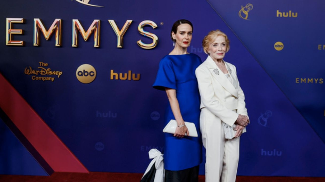 Sarah Paulson And Holland Taylor Were Pure Couple Goals During Their Hilarious Exchange At Emmys 2024 Red Carpet