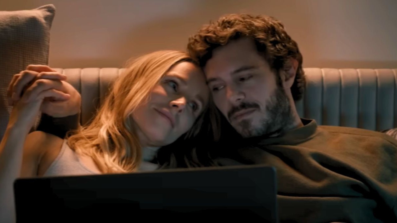 Kristen Bell and Adam Brody (Image via YouTube/Netflix)