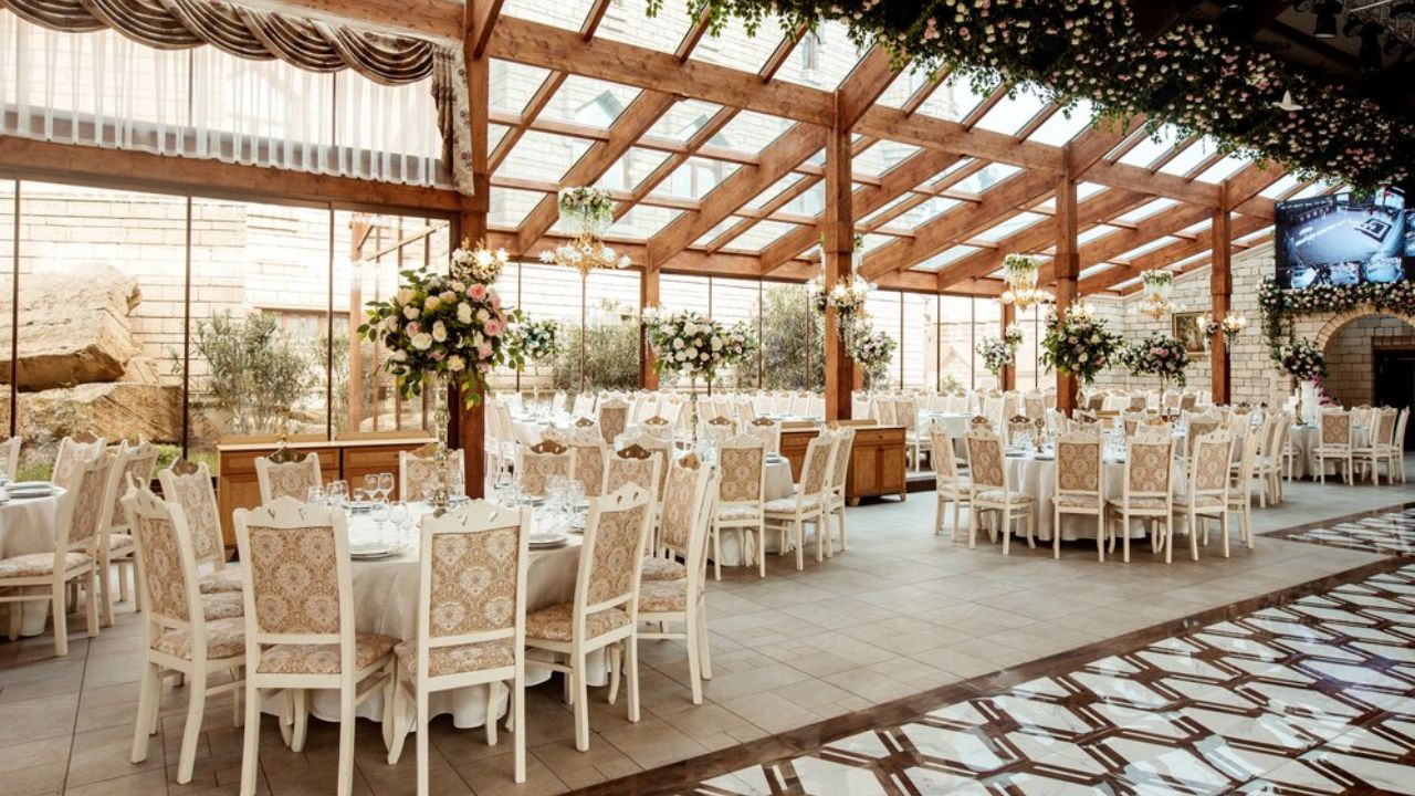 How to Plan a Wedding Venue