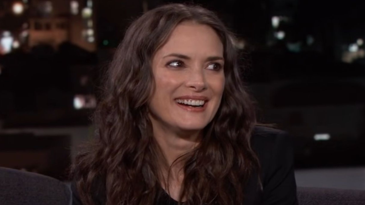 Winona Ryder (Image via YouTube/Jimmy Kimmel Live)