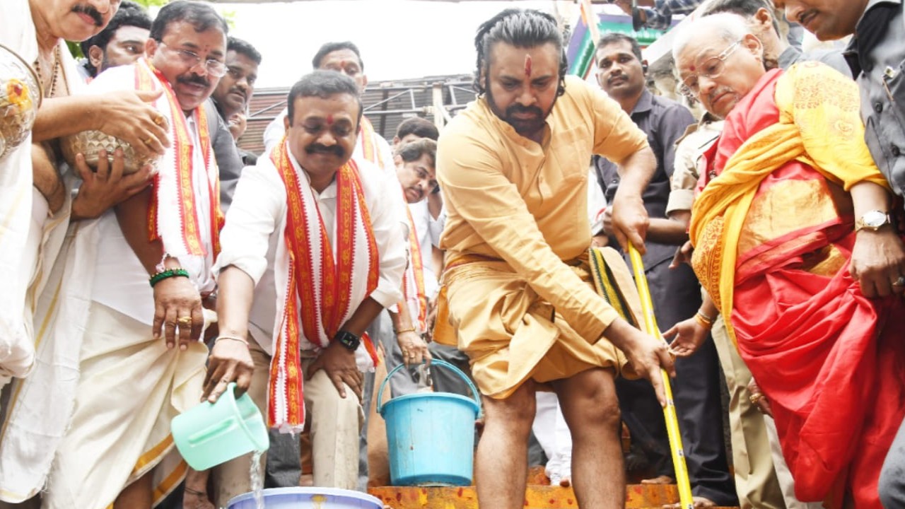 WATCH: Pawan Kalyan performs purification ritual at Kanaka Durga Temple amid Tirumala Laddu adulteration controversy; video goes viral