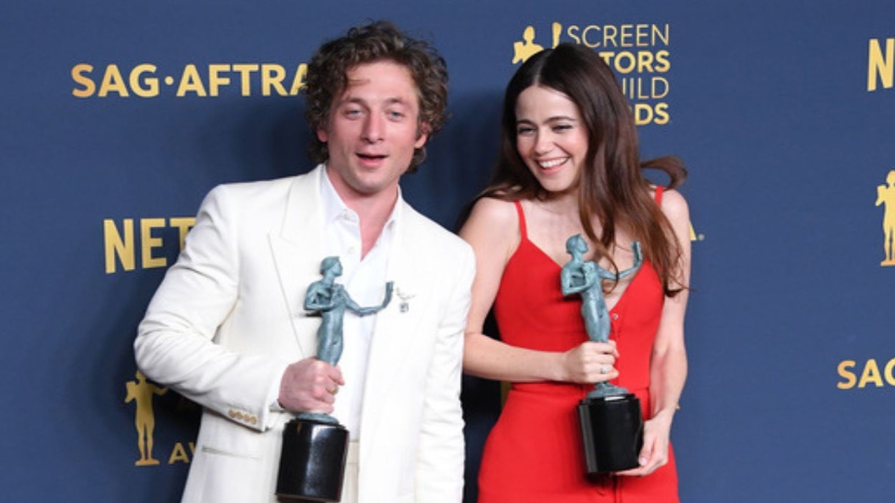 Jeremy Allen White and Molly Gordon (CC: Getty images)