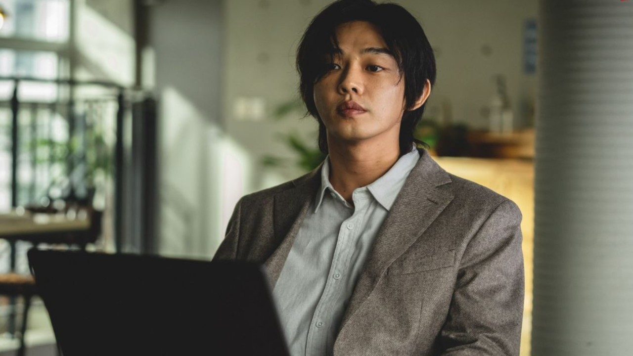 Yoo Ah In still: courtesy of Netflix