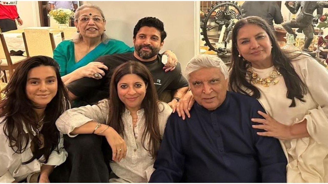 Pic Courtesy: Shabana Azmi Instagram