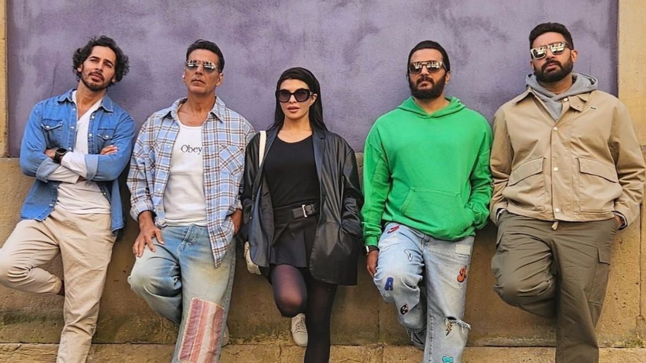 Housefull 5: Akshay Kumar poses in full swag with Jacqueline Fernandez, Abhishek Bachchan, Riteish Deshmukh and Dino Morea in new BTS PIC, fans expect ‘Five time more fun’