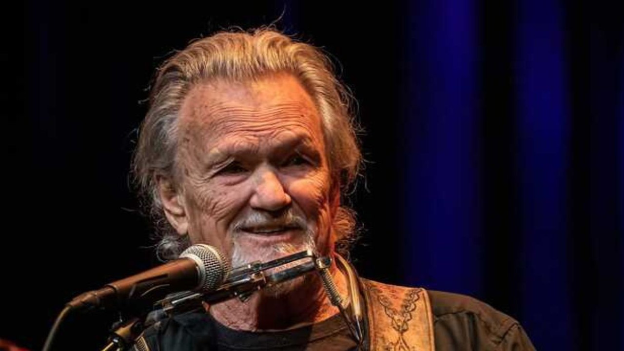 Kris Kristofferson (CC: Getty images)