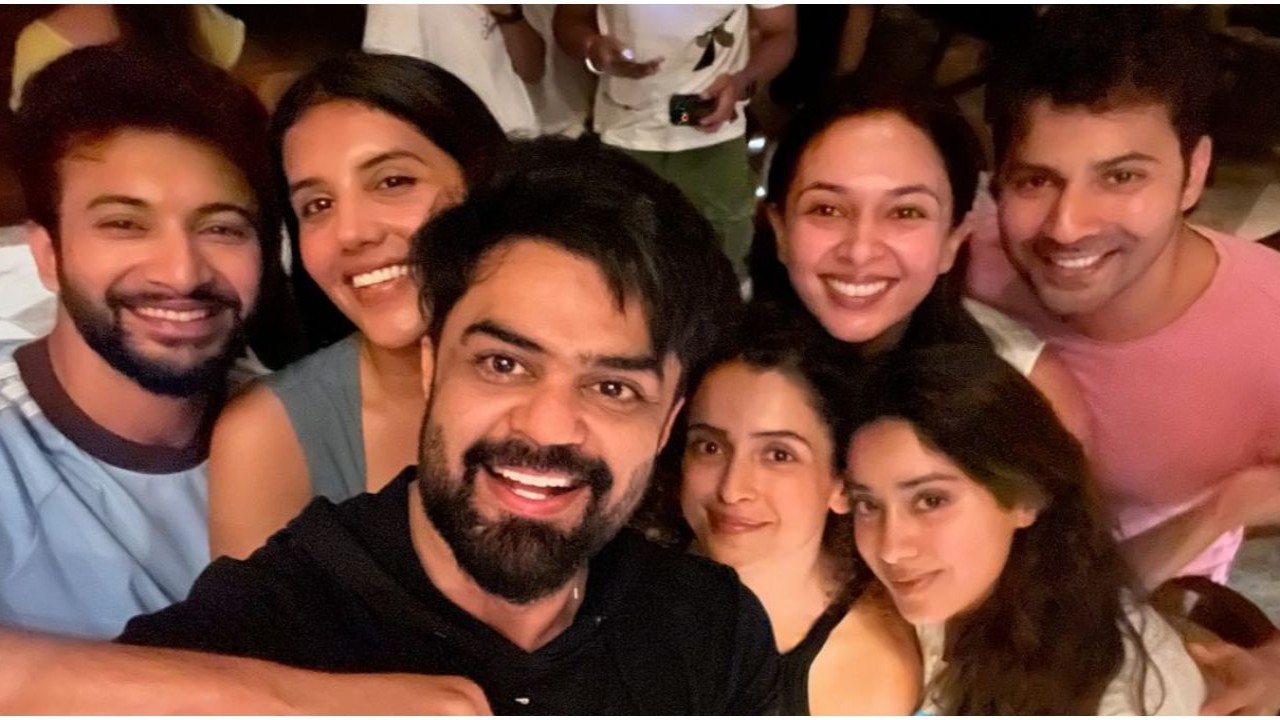 Sunny Sanskari Ki Tulsi Kumari: Varun Dhawan and Janhvi Kapoor wrap-up Udaipur schedule with Rohit Saraf, Sanya Malhotra and more; PIC