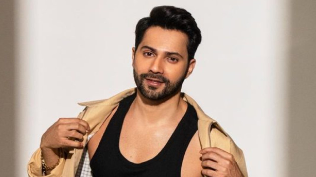 7 Years of Judwaa 2: Varun Dhawan marks anniversary of his 2nd film with dad David Dhawan with hilarious PIC