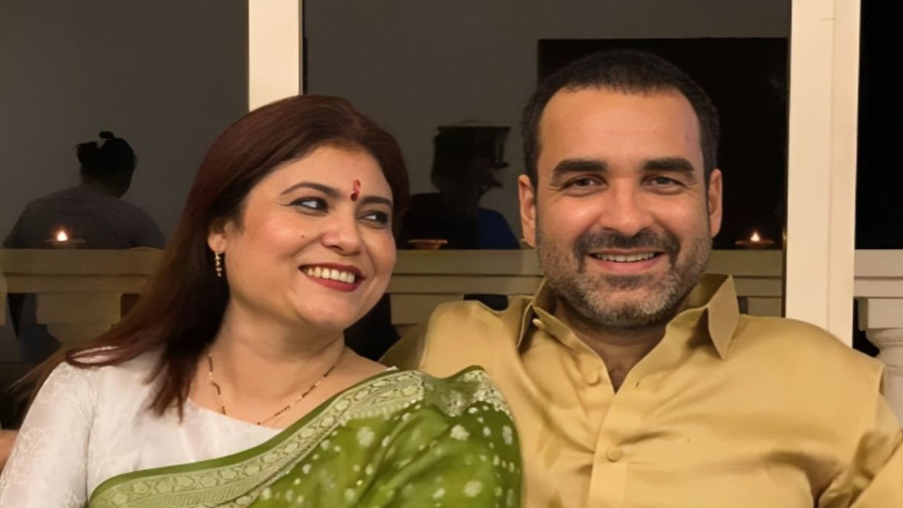 DYK Pankaj Tripathi’s mother hasn't accepted his wife even after 19 years of marriage?