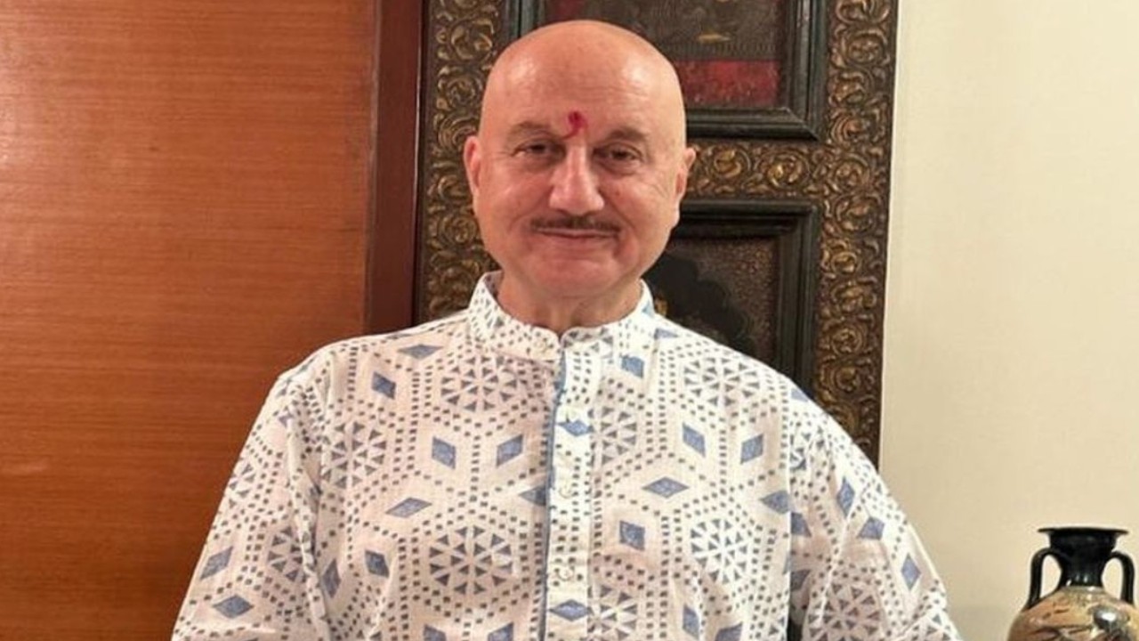 Anupam Kher recalls how police couldn’t stop laughing after his car was stolen; Find out