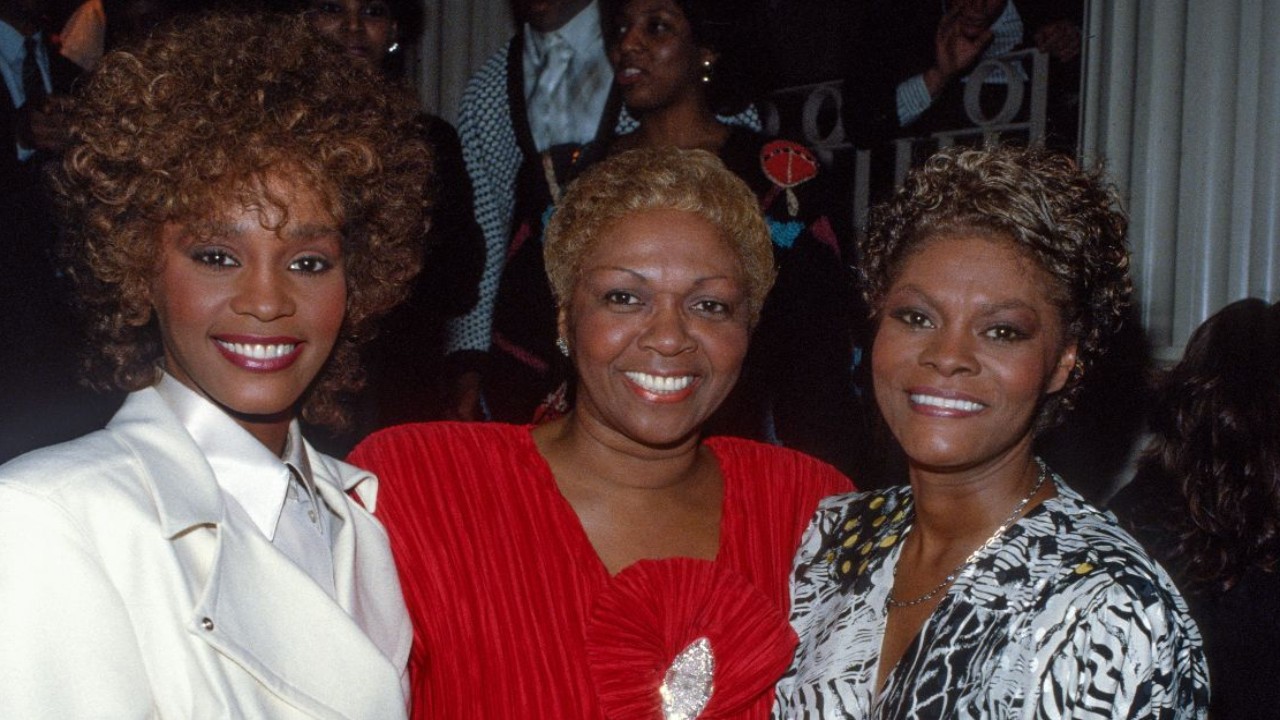 'On Behalf Of My Family...': Dionne Warwick Announces Passing Of Aunt and Whitney Houst...