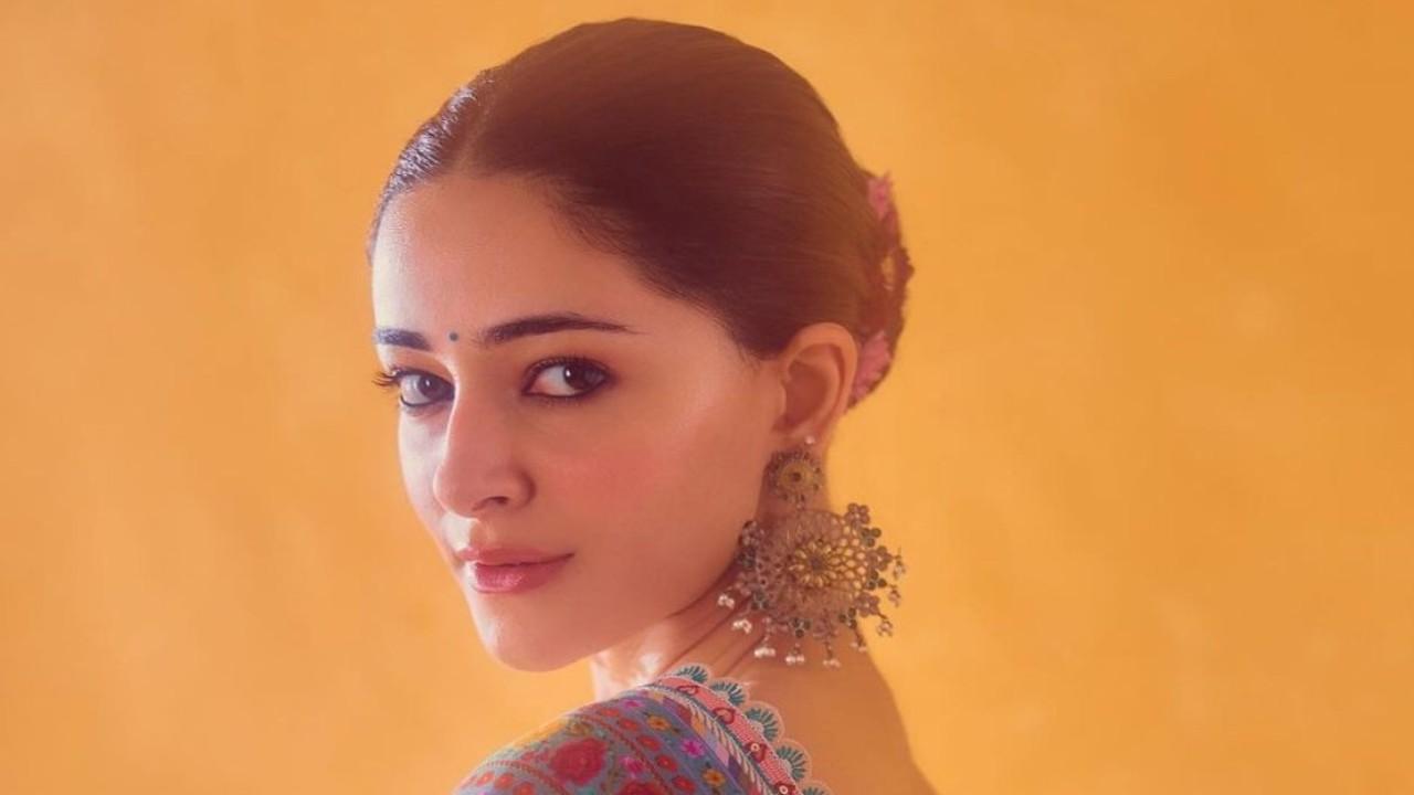 Ananya Panday talks about Nazar and what her mom does 