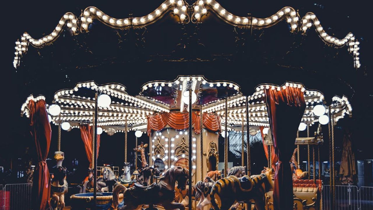 Date at Amusement Park