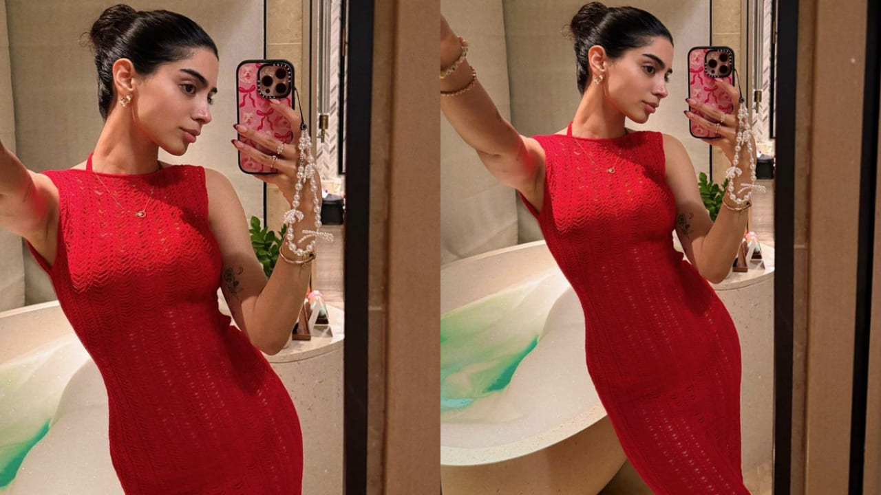 Khushi kapoor in red bodycon dress