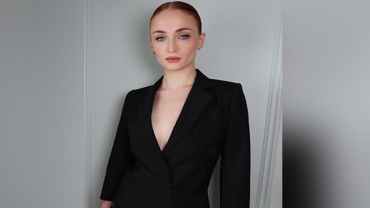 Sophie Turner Says It’s 'Absolute Agony' When Her Daughters Leave For The U.S. To Be Wi...