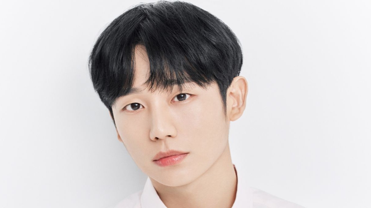 Jung Hae In: courtesy of FNC Entertainment