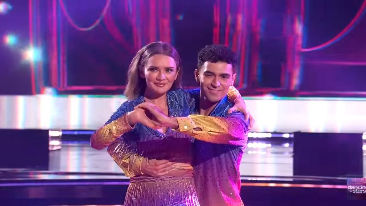 Anna Delvey and her dance partner Ezra Sosa (CC: Dancing With The Stars/ YouTube)