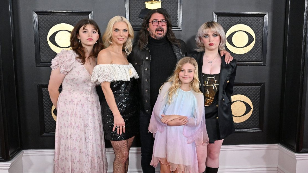 Jordyn Blum Ditches Wedding Ring As She 'Doesn’t Trust' Dave Grohl After He Welcomed Ba...