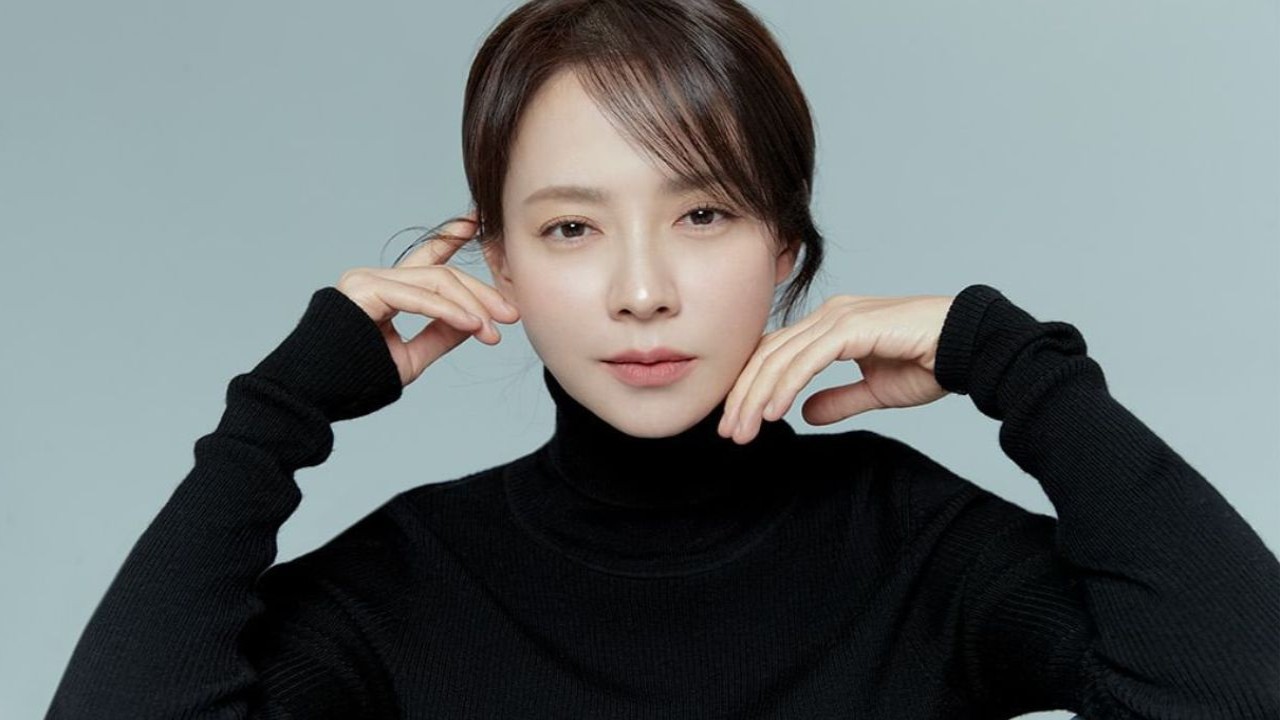 Song Ji Hyo: image from Nexus e&m