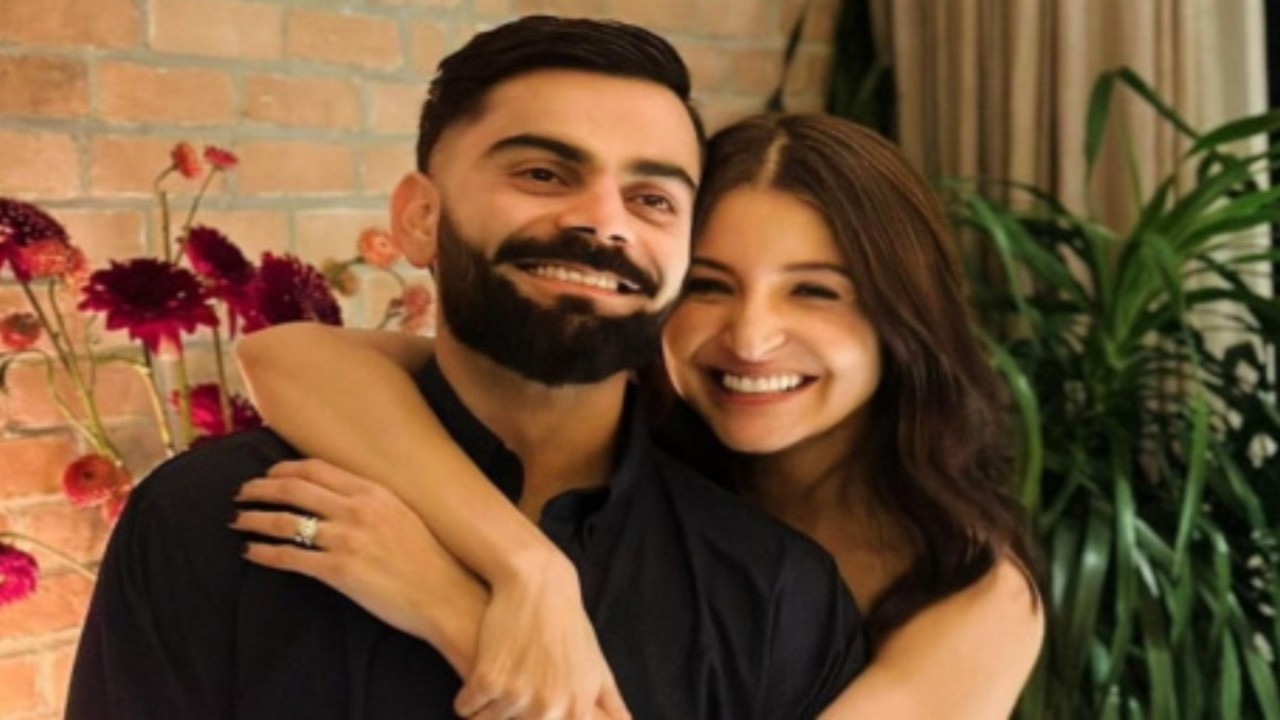 Anushka Sharma teasing hubby Virat Kohli as she relishes on some tasty Navratri snacks is every foodie wife ever; See Pic