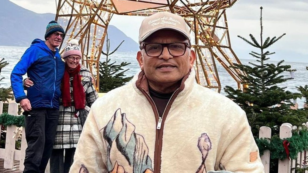 Annu Kapoor says he'd rather ‘die’ than hold a foreign passport despite marrying an American: 'Maine 56 ghaat ka paani piya hai’