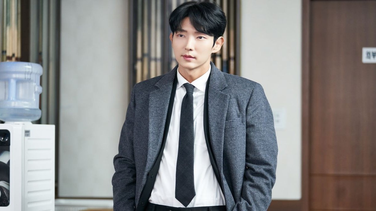 Lee Joon Gi: courtesy of SBS