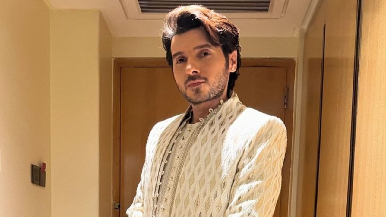 Mirzapur's Divyenndu aka Munna Bhaiya wants to play a vampire role in his next; Deets