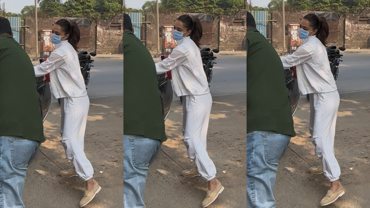 Kiara Advani’s sporty look in white track pants and jacket can be another addition to everyday fashion wardrobe