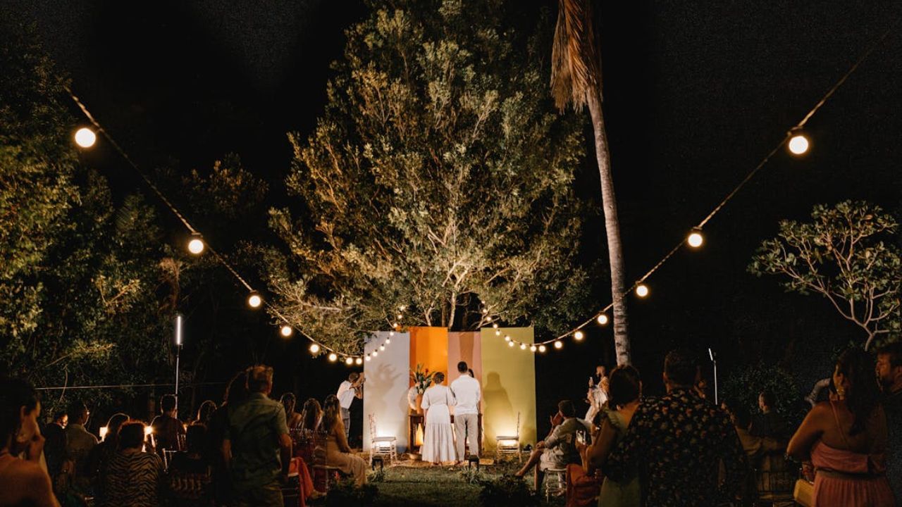 Backyard Wedding Ideas