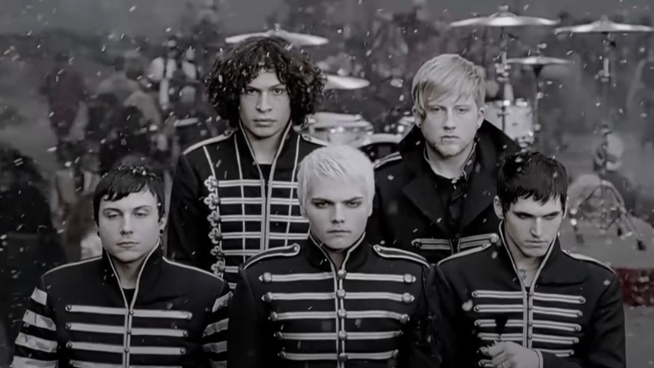 My Chemical Romance - Welcome To The Black Parade via YouTube