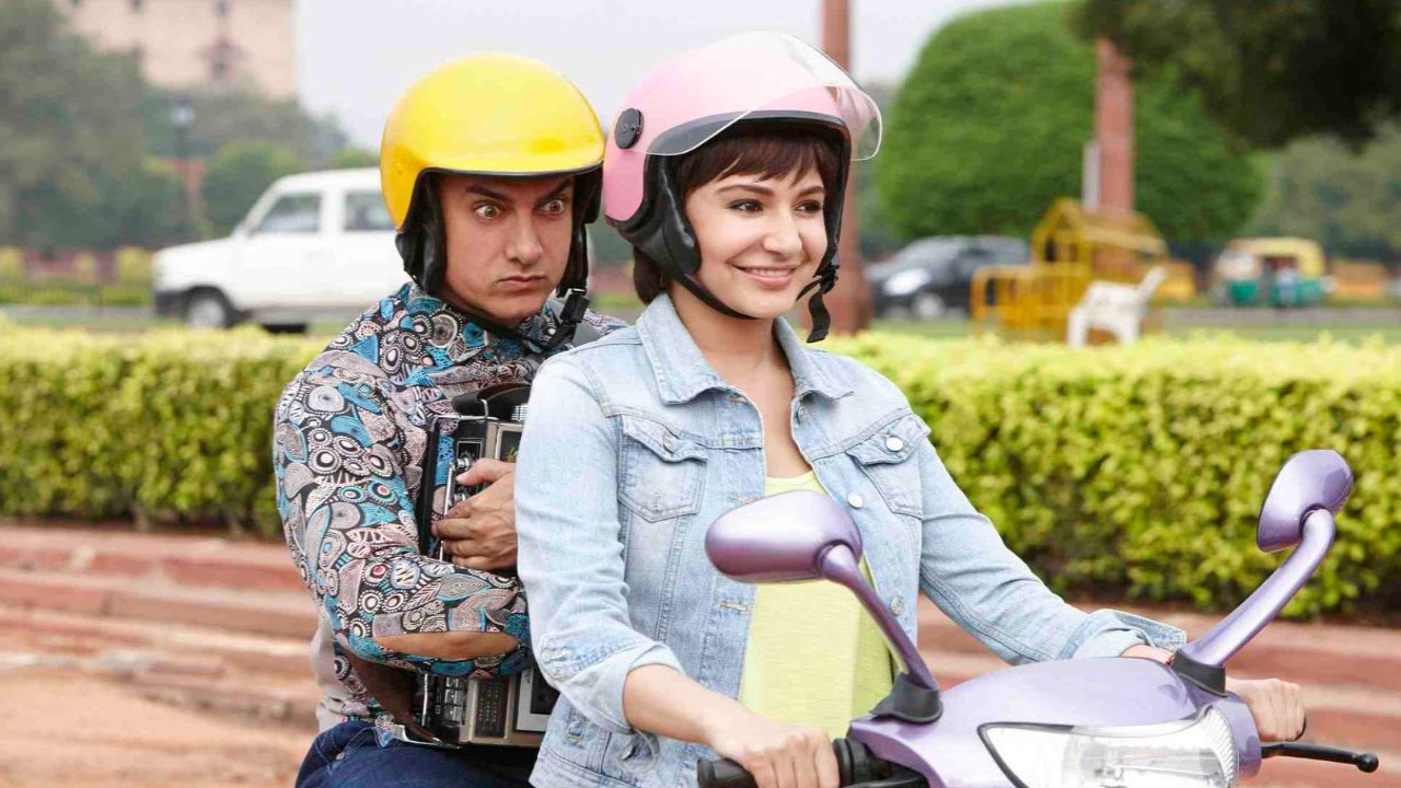 Throwback: When Anushka Sharma joked that Aamir Khan made people on Rajasthan streets remove their clothes for PK