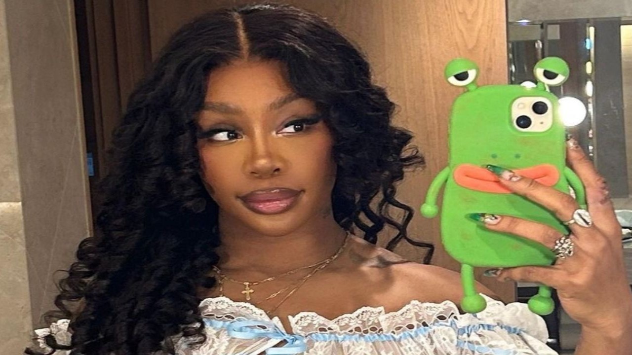 SZA Hits Back at Body-Shamers, Calls Out the ‘Weird’ Comments That Make Her Uncomfortab...