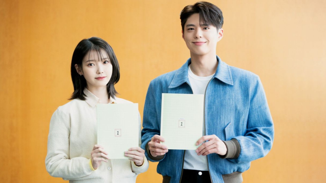 IU and Park Bo Gum: courtesy of Netflix